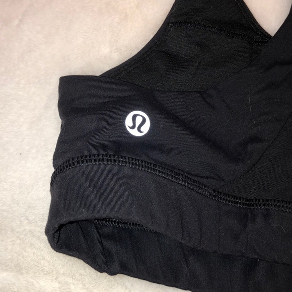 Lululemon Racerback Sports Bra Black size 4 - Picture 3 of 6